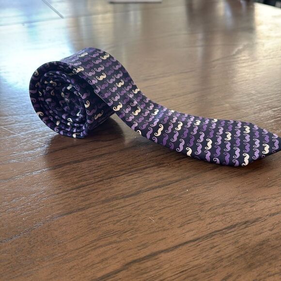 NWT Jos A Bank Silk Mustache‎ Tie - Picture 3 of 12